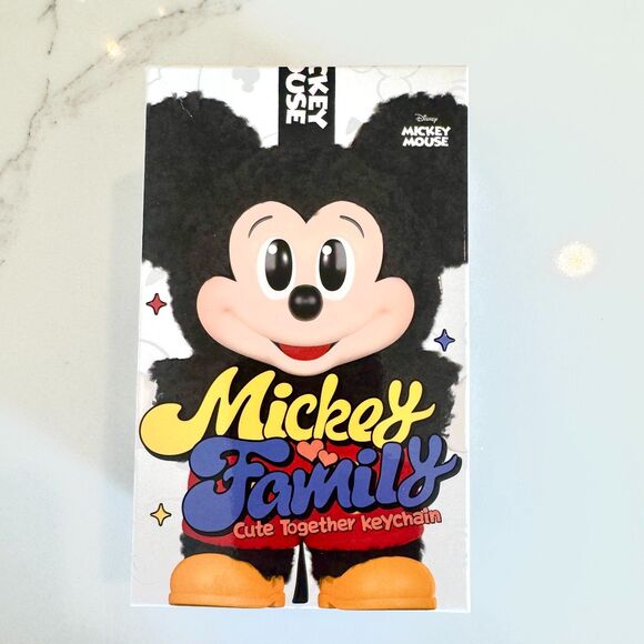 NWT* Mickey Family Mickey And Friends Pop Mart Authentic Blind Box - Sealed - Picture 2 of 7